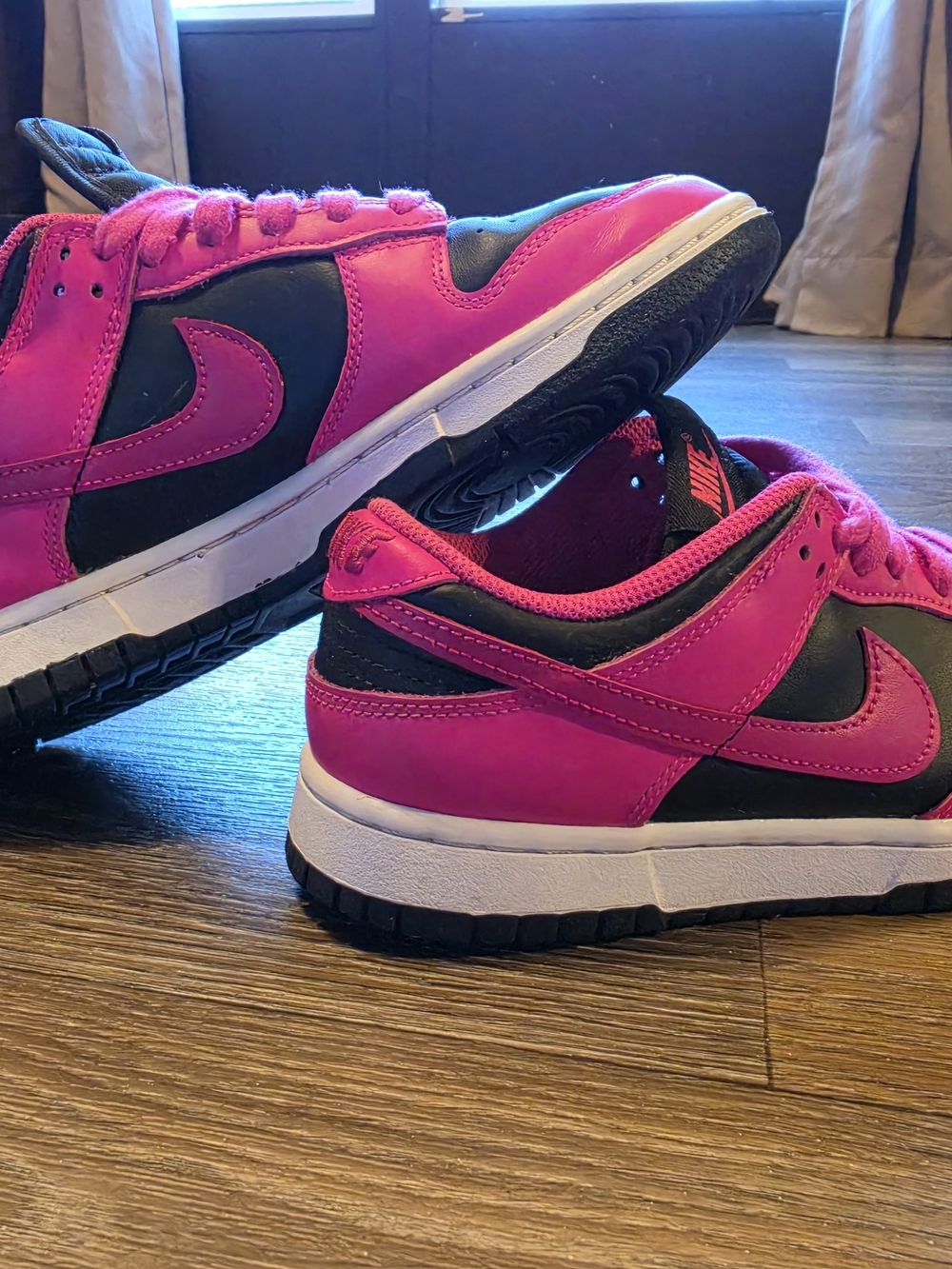 Nike Low-Top Sneakers in Hot Pink and Black